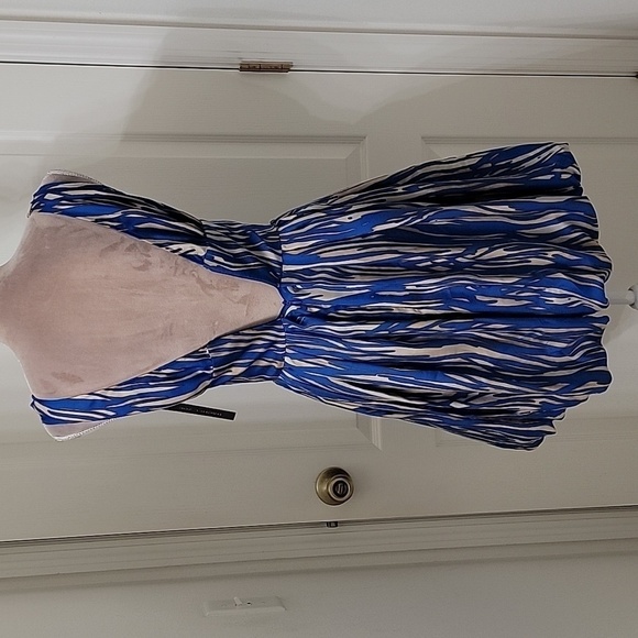 Rachel Zoe, Size 0 Cobalt Blue and Camel Abstract Striped Halter Dress 100% Silk - Picture 4 of 16